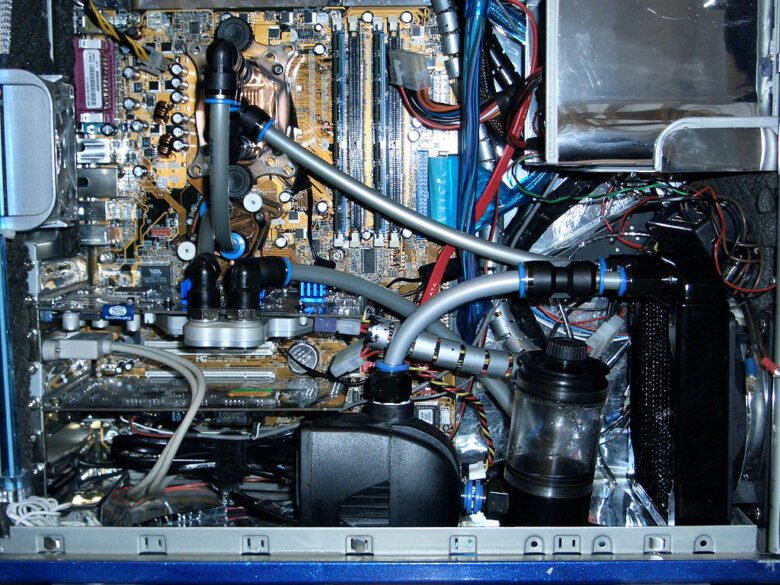 Quiet and Efficient: The Advantages of Liquid Cooling in Workstation PCs